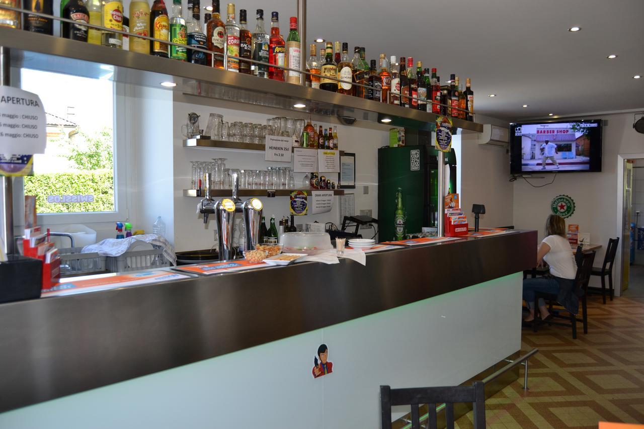 Osteria Centrale Cadenazzo Eksteriør bilde
